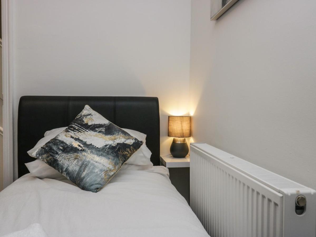 Eden On The Crescent Apartman Morecambe Kültér fotó